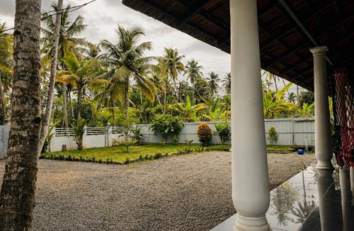 Munroe Island House | Riverrootsstays