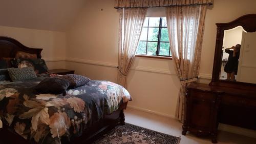 Taree House | Riverside vintage home