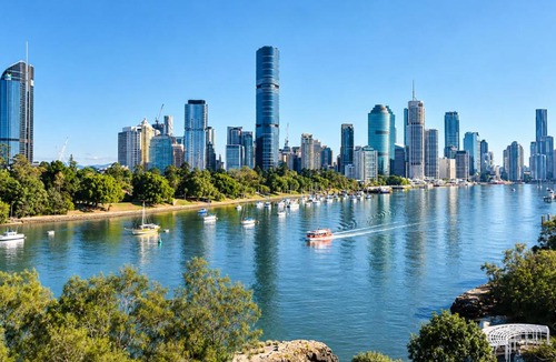 Newstead Apartment | Riverstone Perch - Urban Comfort near Brisbane River