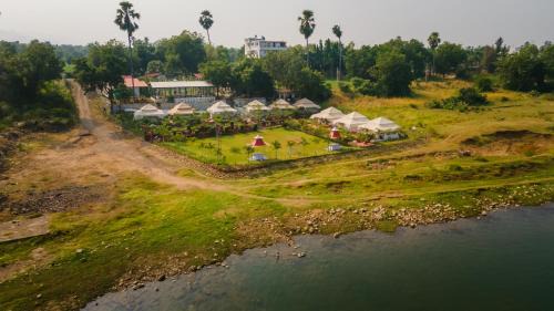 Rajpipla Resort | RiverView Tent Resort