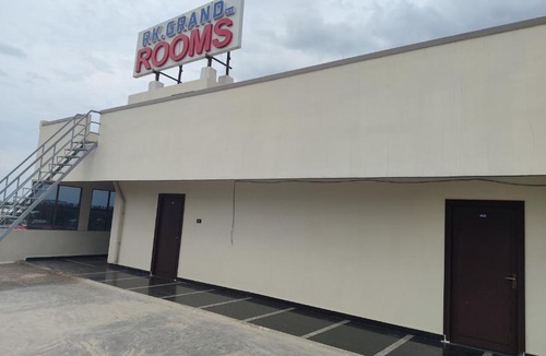 Uppalapadu Hotel | RKGRANDROOMs