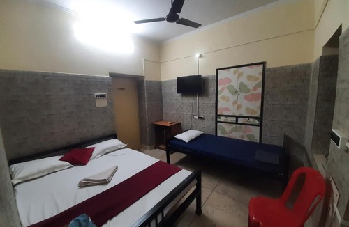 Kalighat Hostel | ROAMERS INN Backpackers Hostel