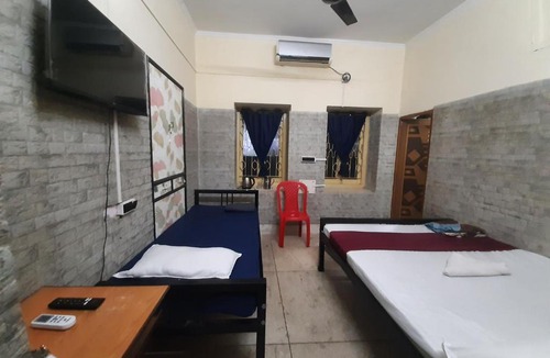 Kalighat Hostel | ROAMERS INN Backpackers Hostel