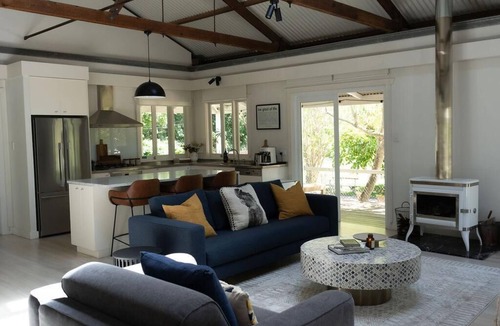 Patonga House | Rock Davis Luxury Beachouse - Rock Davis Luxury Beachouse