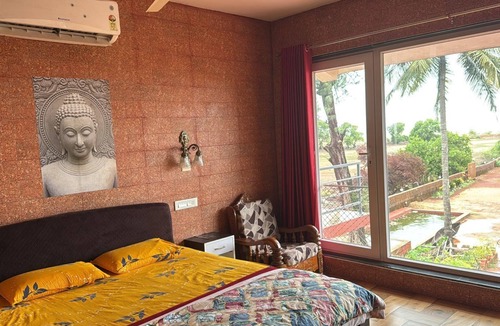 Honavar Hotel | Rocky's Beach Stay