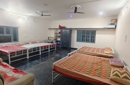 Bhongir Hotel | RoHans Farmstay & Events