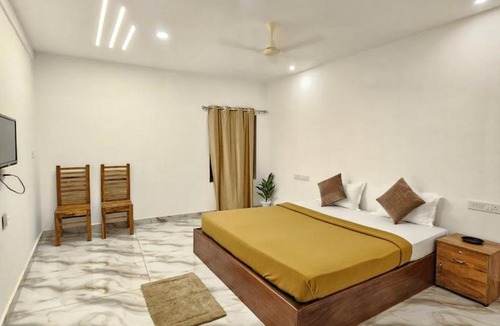 Kumily Hotel | Rolax Tourist home