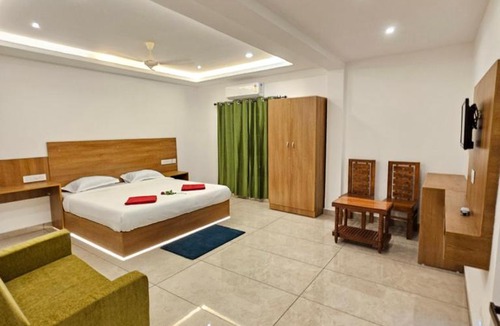 Kumily Hotel | Rolax Tourist home