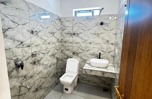 Kumily Hotel | Rolax Tourist home