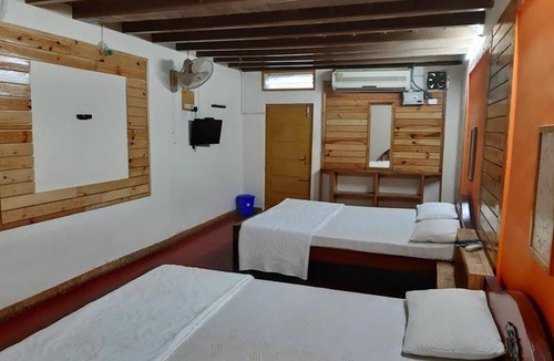 Anaimalai House | Room in Lodge - Royal Cottage, Anaimalai Room