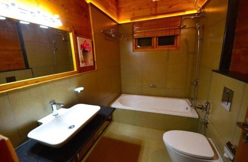 Vazhavatta House | Room in Villa - LakeRose Wayanad Resort