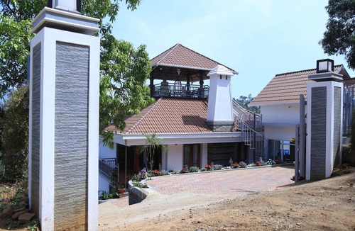Anachal House | Room-luxury Cottages With Beautiful Moun