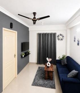 BTM Layout Apartment | Roomzzy homestay near koramangala and BTM Layout