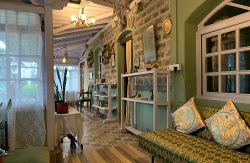 Tukdah Forest House | Rose Villa Colonial Heritage Bungalow, Takdah