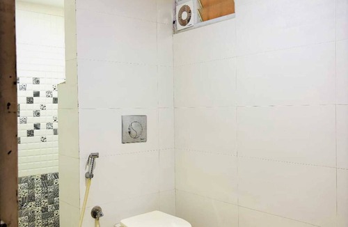 MVP Colony Hotel | Rosee Wood