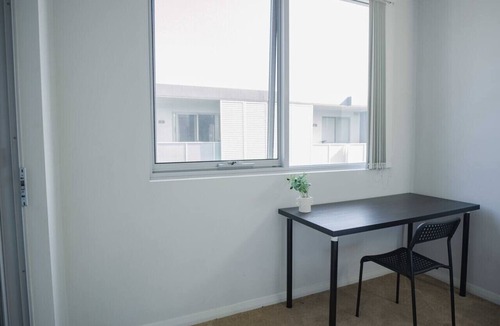 Rouse Hill Apartment | Rouse Hill Comfort | Steps to Mall & Metro