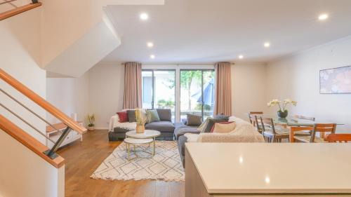 Rouse Hill House | Rousehill cozy 4Br house close to Train&Shopping&Parks