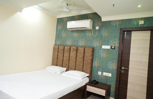 Dharmatala Hotel | Roy and Roy Guest House