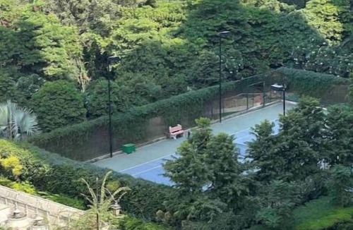 New Delhi Apartment | Royal Apartment in Dlf Capital Greens West Delhi