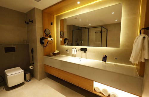 Berhampore Hotel | Royal Bishnu