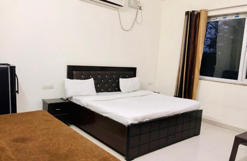 Sector 39 House | Royal Court Residency