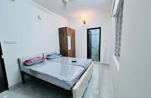 BTM Layout Bed & Breakfast | Royal Gold coliving