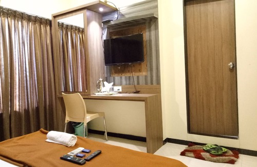 Bhiwandi Hostel | Royal Guest House - Hostel