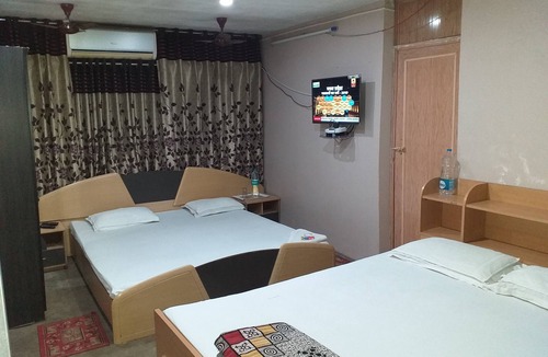 Jadavpur House | Royal Guest House