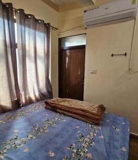 Amer Fort Road House | Royal hill view guest house