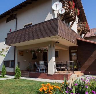 Cristian House | Royal Hotel