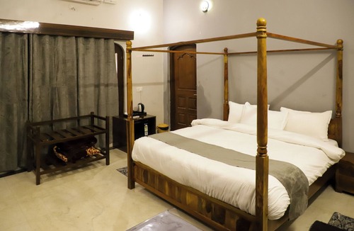 Tala Hotel | Royal Jungle Kothi