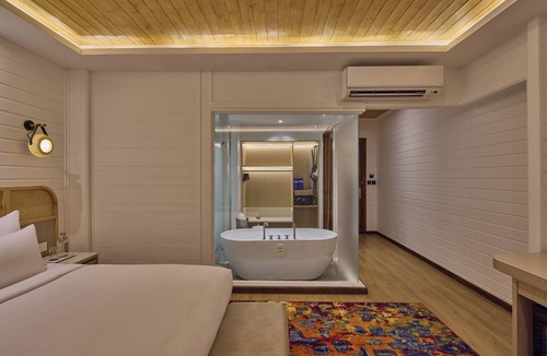 Yelahanka Resort | Royal Orchid Resort & Convention Centre