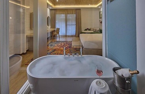 Yelahanka Resort | Royal Orchid Resort & Convention Centre