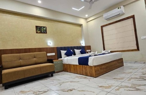 Thalassery Hotel | ROYAL PALACE STAY