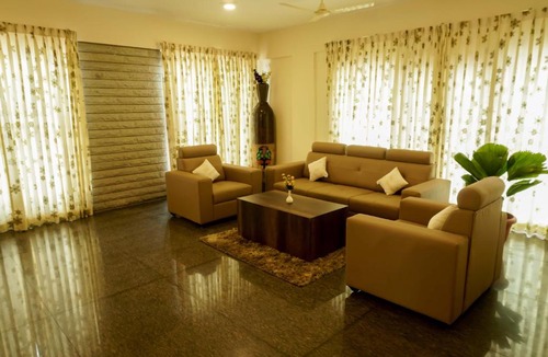 Kalyan Nagar Hotel | Royal Serenity - Kammanahalli