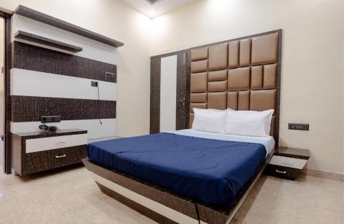 Ballygunge Apartment | Royale Enclave by JadeCapsNr.Manipal Hosp.