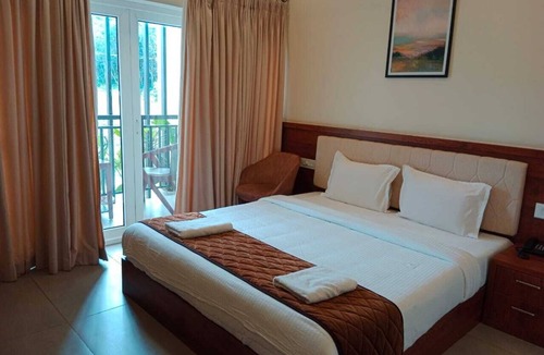Kanjirappally Hotel | Royalton Residency
