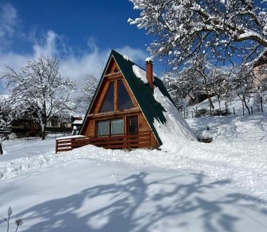 Secaria Ski Chalet | Rubicon Cabins