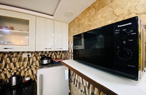 The Mall Road Villa | Rudhraksh Villa 4BR Perfect vacay Villa