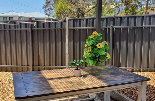 Enfield House | Rustic large 5 bedroom home in a inner city suburb