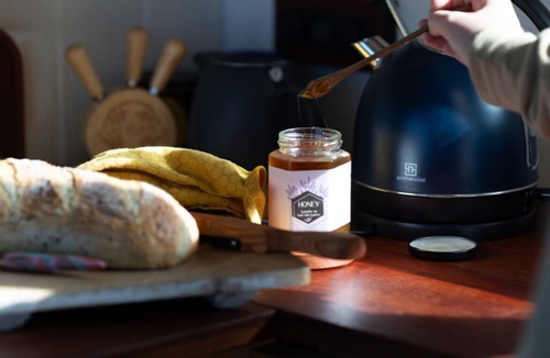 Georges Plains Cabin | Rustic Range Retreat @ Charlotte's Hut Stay, Relax, Unwind & Reconnect