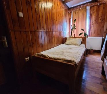 Vidra Hostel | RUSTIC Vidra