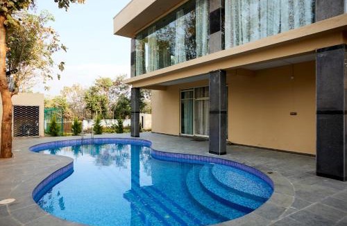 Denkanikota Villa | Rustica Villa By StayJade 2 PrivatePools 7BHK