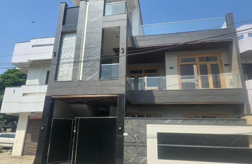 Sikandra House | RYIZ Villa