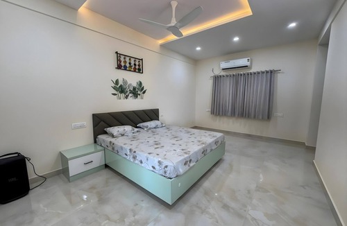 Bakaram Jagir House | S K Farm Retreat |3BR Stay in Chilkur By Homeyhuts