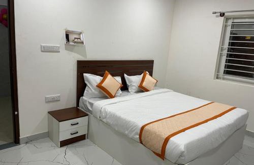 Narasapura Hotel | S L N paradise
