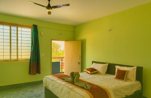Narasapura Hotel | S N Greens