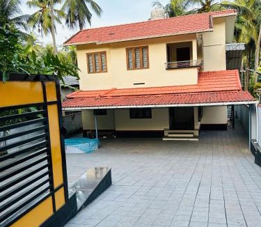 Kozhikode Apartment | Saaketh Holiday Home(2)