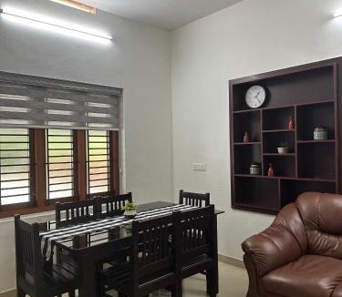 Kozhikode House | Saaketh Holiday Home