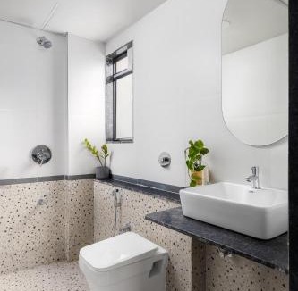 Pardi Hotel | Saavi Suites